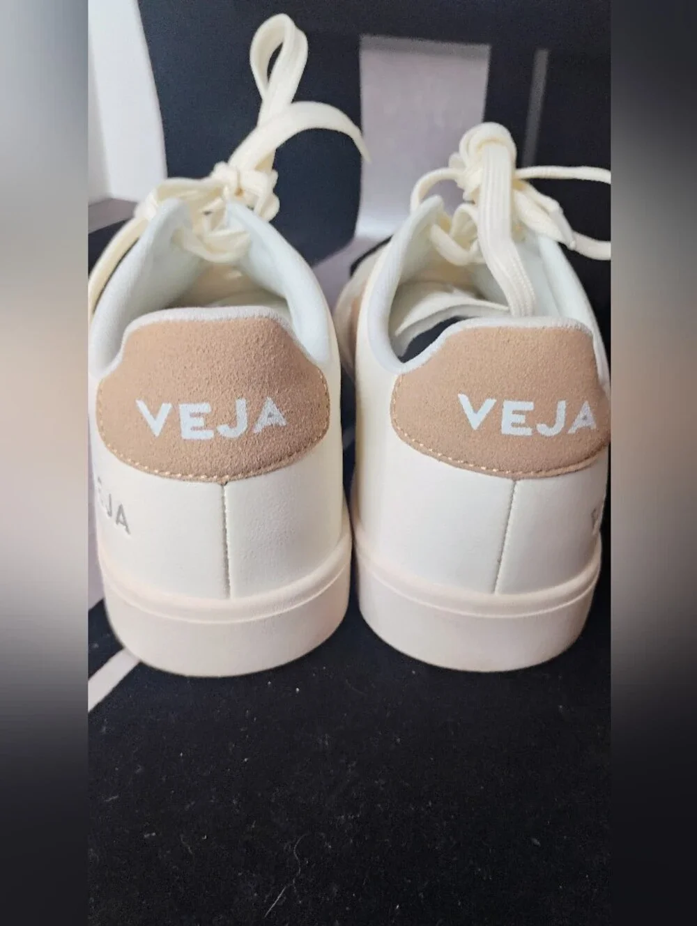 Veja Campo Sneaker Shoes Leather Lace Up U.S. Size 6 Women's - Picture 4 of 7